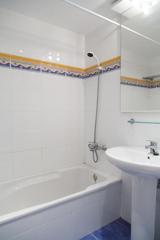 Uhc Rhin-Danubio Apartments Salou Buitenkant foto